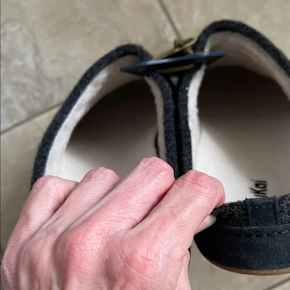 Olukai Hāmani Hulu Men’s Wool Mule Slippers Dark Shadow 12 House Shoe